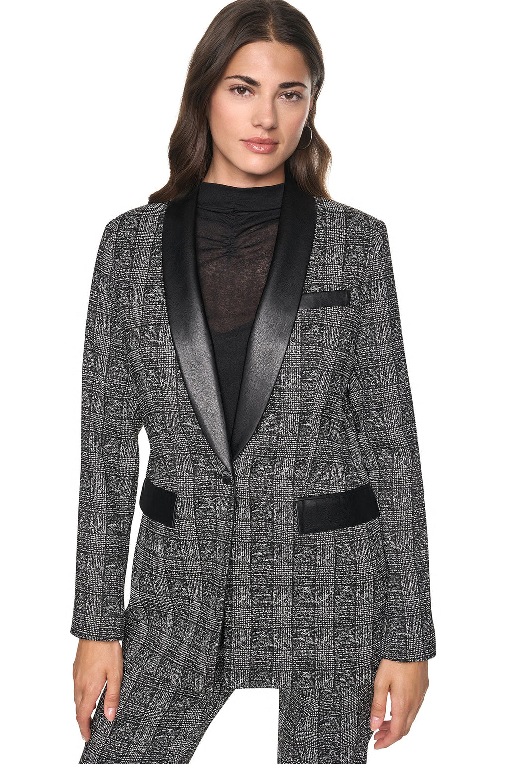 ONE BUTTON BLAZER