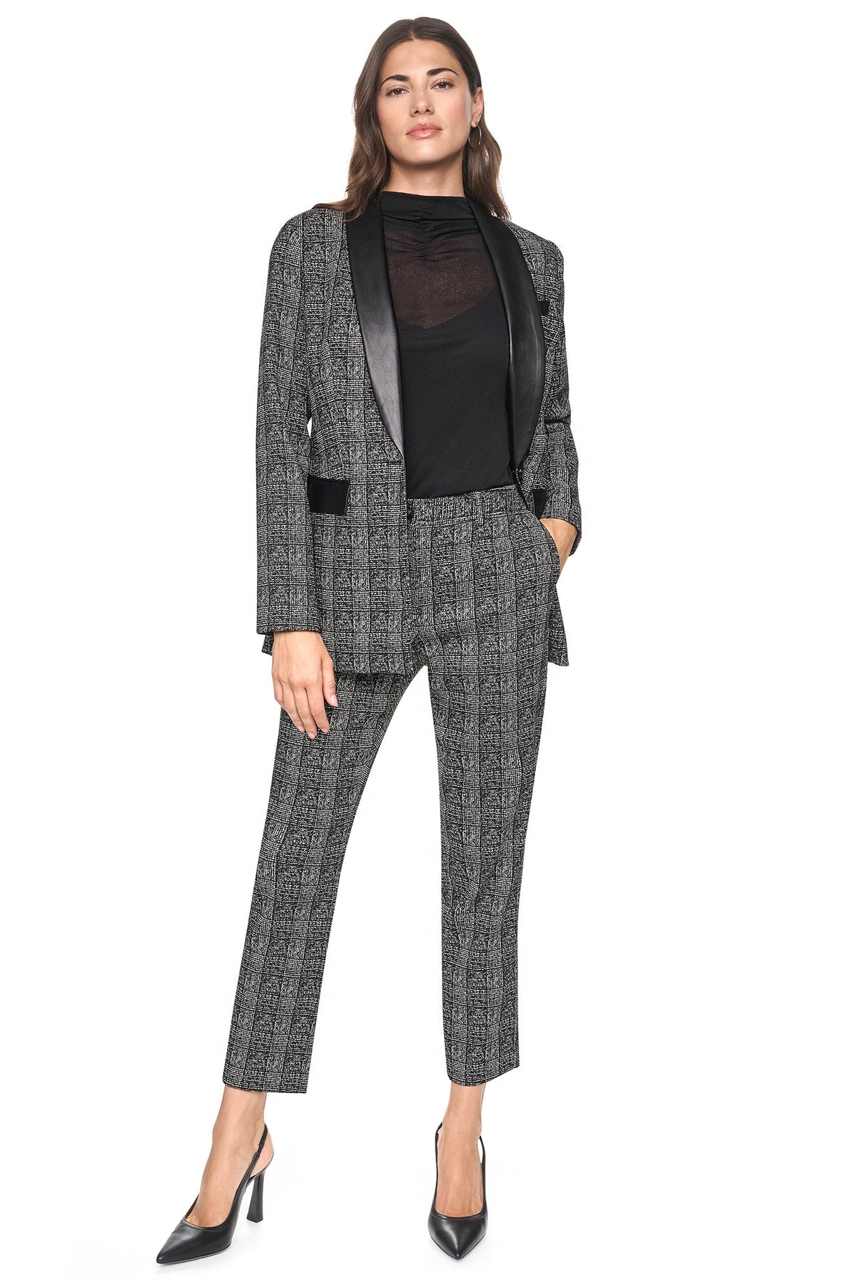 ONE BUTTON BLAZER