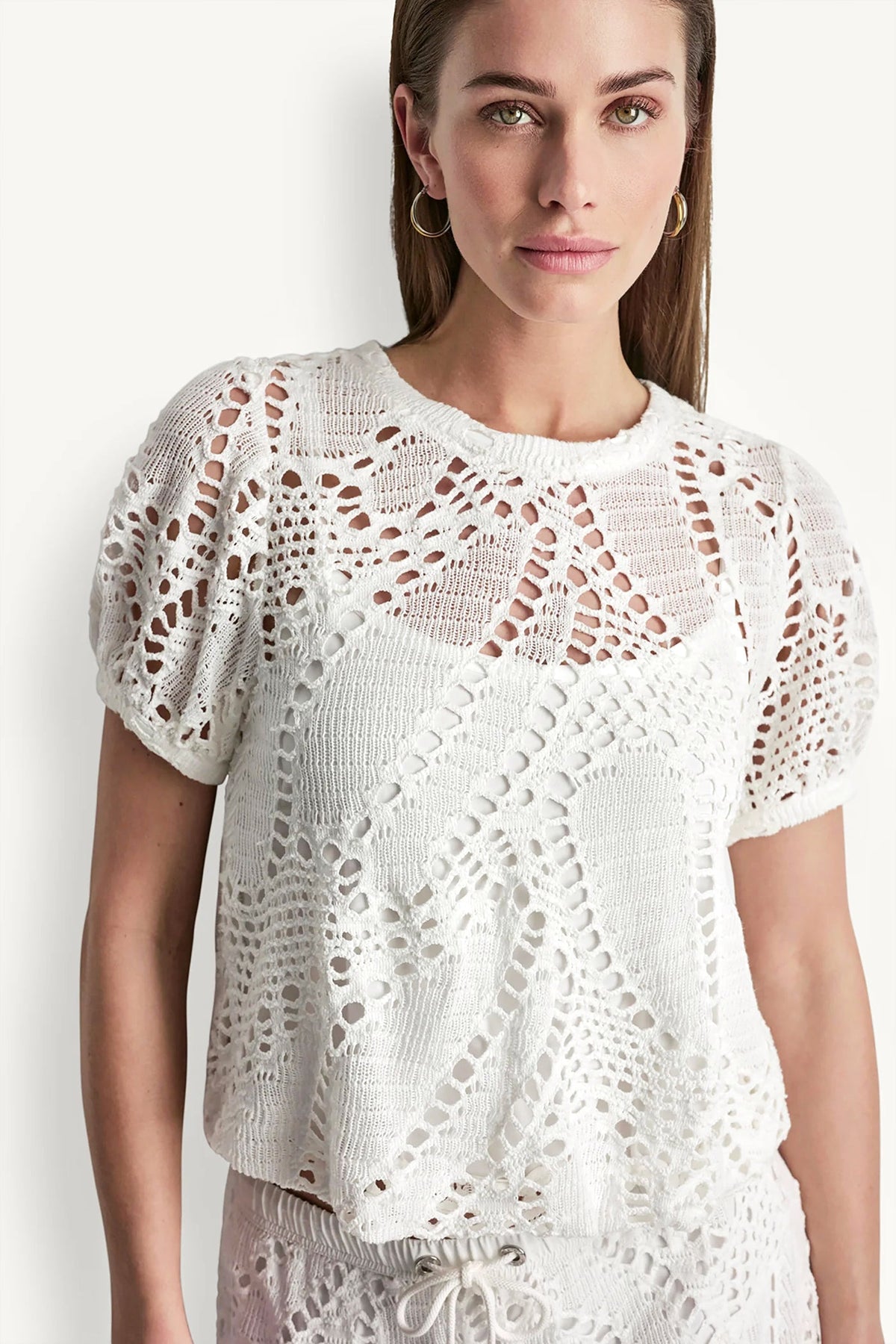 SHORT SLEEVE CROCHET LEAF TOP
