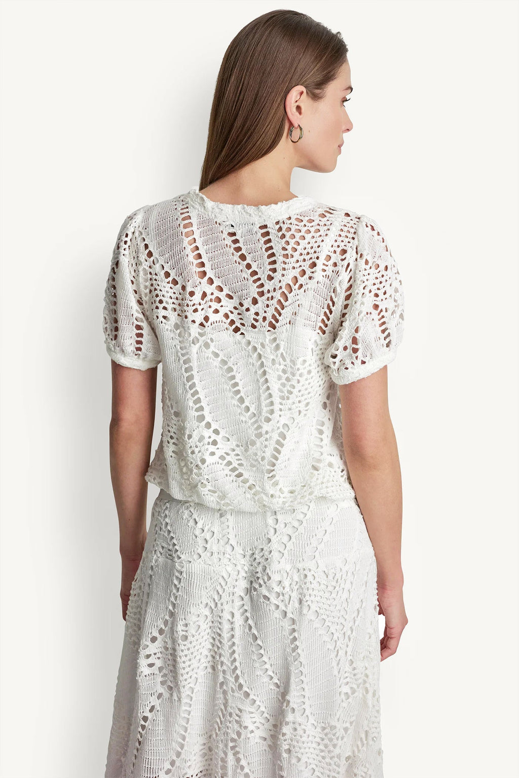 SHORT SLEEVE CROCHET LEAF TOP