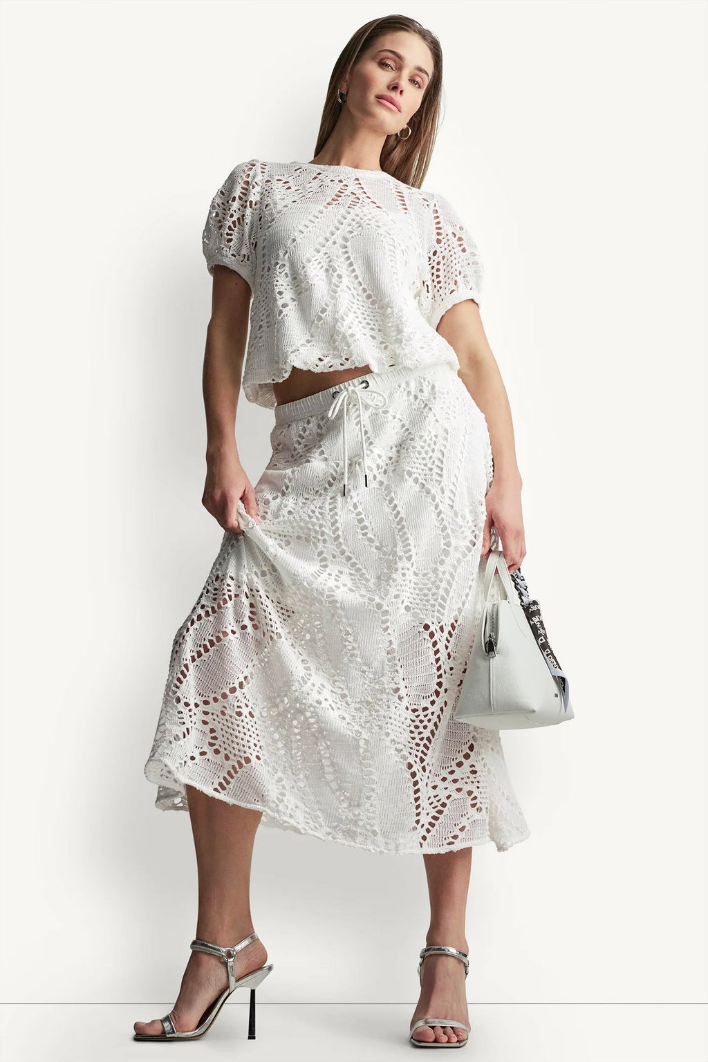 SHORT SLEEVE CROCHET LEAF TOP