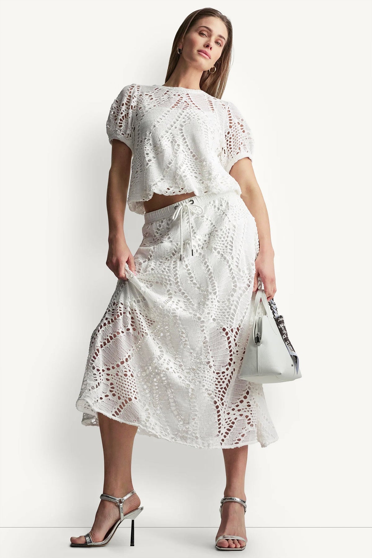 SHORT SLEEVE CROCHET LEAF TOP