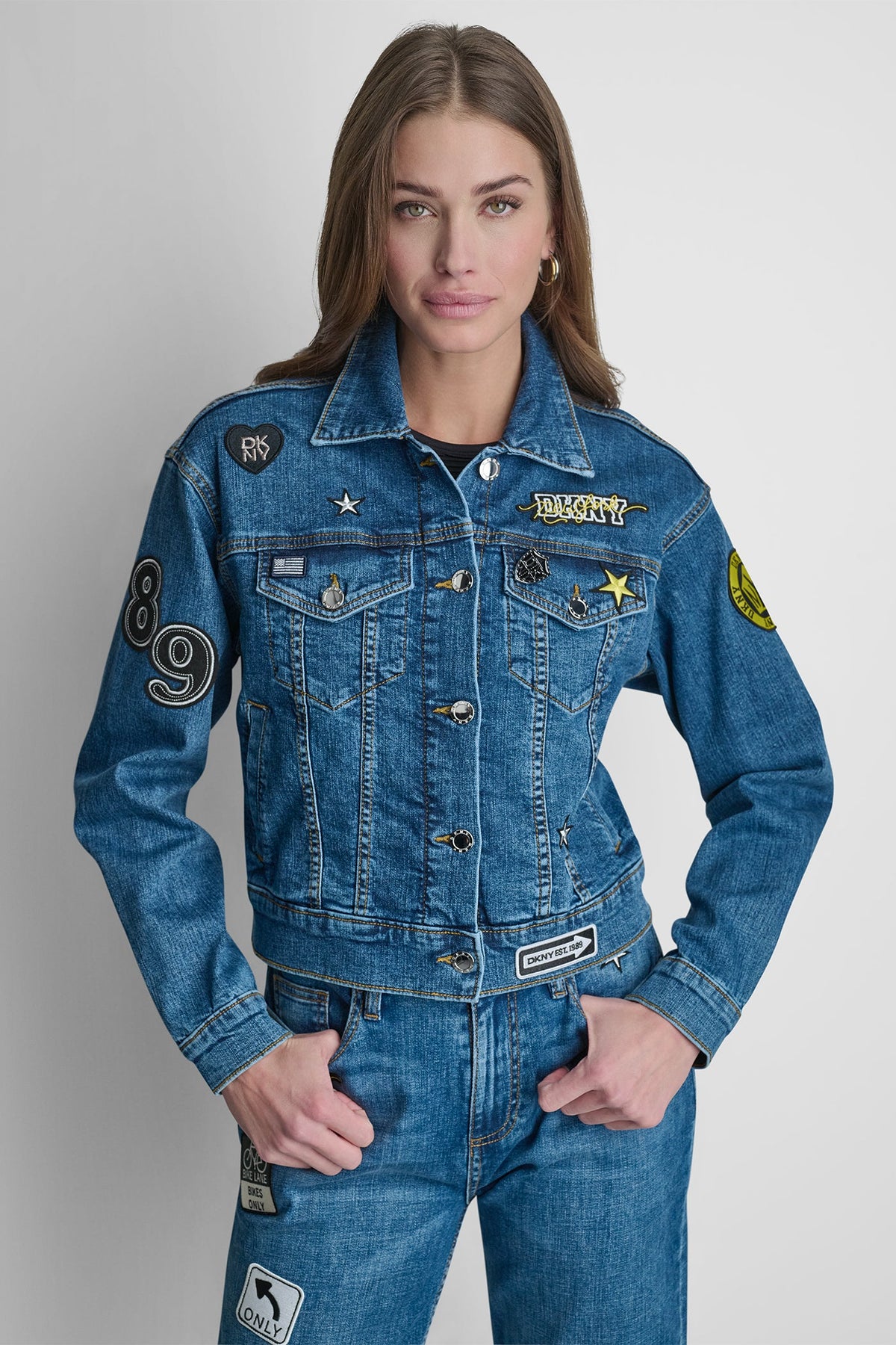 DENIM PINS AND PATCHES TRUCKER JACKET