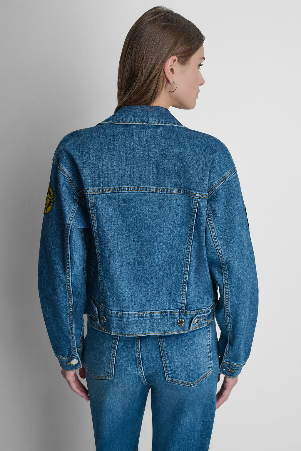 DENIM PINS AND PATCHES TRUCKER JACKET