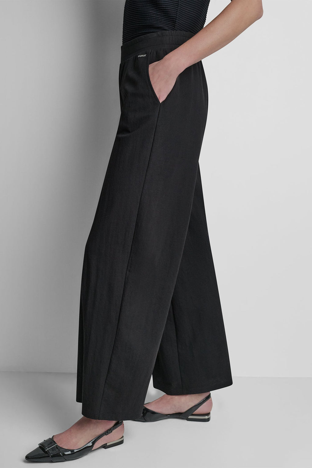 MID-RISE PULL-ON PANT