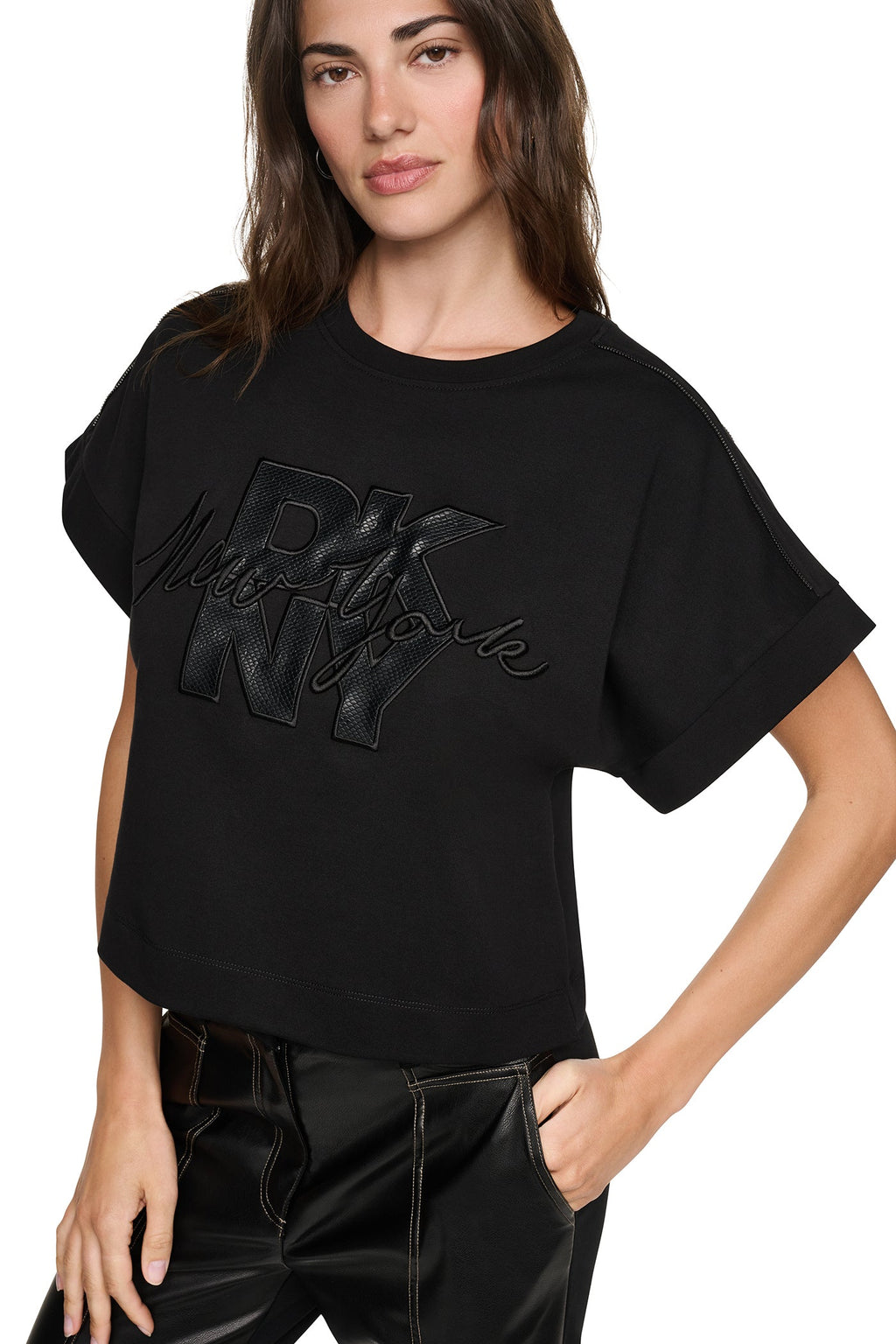 ZIP SHOULDER LOGO TEE