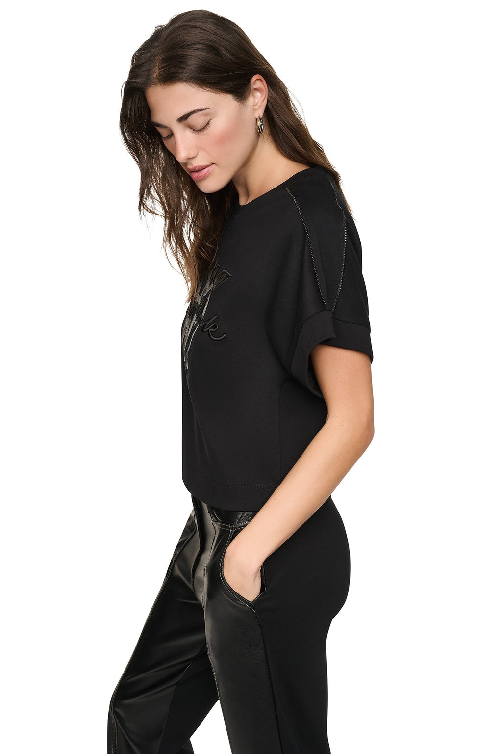 ZIP SHOULDER LOGO TEE