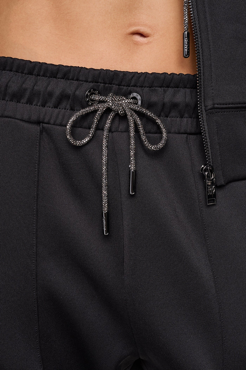 PINS & PATCHES DRAWSTRING PANT